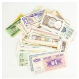 Coin Assorted World Currency   Almost Unc. to Unc.