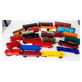 Lot of 24 Lionel Train Cars