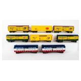 Lot of  8 American Flyer Train Pieces