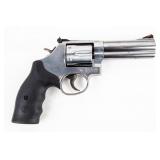 Gun Smith & Wesson 686-6 Revolver Handgun .357 Mag