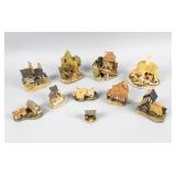 Lot of 10 David Winter Cottages