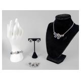 Jewelry Crown Trifari Parure Set