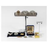 Jewelry Mixed Lot Vintage Brooches/Tie Clips