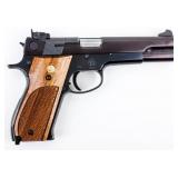Gun Smith & Wesson 52-2 Semi Auto Pistol in 38 SPL