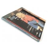 2 Dolly Parton Illustrated 1998, Close Up 1983