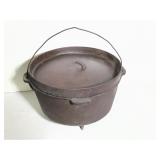 Lg Lidded Cast Iron Cooking Pot