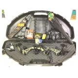 Flambeau Compound Bow With Arrows  And Case