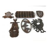 Cast Iron Trivets Cornbread Dish & Decor