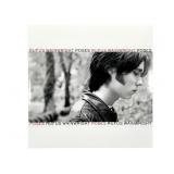 Rufus Wainwright Poses B0024417-01