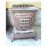 Vtg. Cast Iron Wood Stove