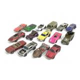 15 Hot Wheels Red Line Cards w Tank