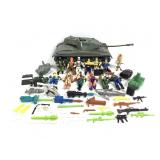 12 GI Joe Action Figures &US Army Green Toy Tank