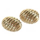 14K Shrimp Style Dome Earrings 3.8TW