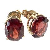 14K YG Garnet Stud Earrings 1.9g TW