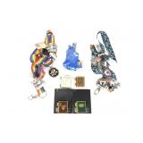 Disney Offical Pins 4/10 Disneyland Alice Tomrrow