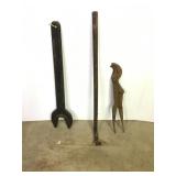 22" Alligator Wrench & Other Tools