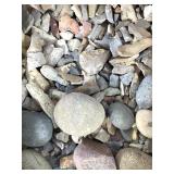 Box Lot - Chips Blades Stones & Artifacts