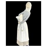 LLadro Girl w/ Sheep Figure No. 4584