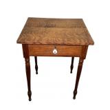 Wood Lamp Table w Turned Legs