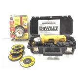 DeWalt 4' Grinder w/ Case & Extra 4' Wheels