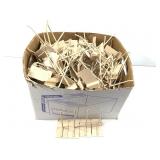 Retail Slatboard Hanging Pegs