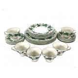 Wedgwood Napoleon Ivy Dinnerware
