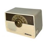 RCA Victor Model 1-X-52 AM Radio