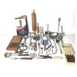40+ Kitchen Utensils