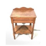 Earlry American 2 Tier Washstand w/ Drawer