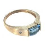 10K YG Topaz Ring 2.9g TW Sz 7