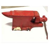 Bench Vise/Anvil AIO 25lb.