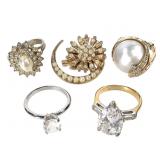 4 Cocktail Rings & Faux Seed Pearl Pin
