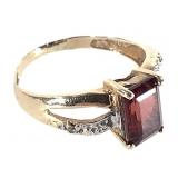 10K Garnet  Ring 1.2g TW Sz 4 1/4