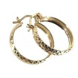 10K Faceted Hoop Earrings 3.2g TW 3/4" W