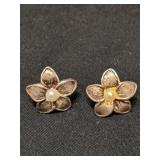 .925 Silver and Pearl Flower Earrings - Lovely   R