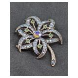 Vintage Brooch - Beautiful