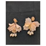 Vintage Fashion Dangling Flower Earrings