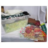 CONTAINER OF LINENS