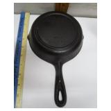 33 MADE IN THE USA CAST IRON PAN