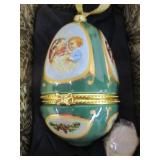 CHRISTMAS ORNAMENT EGG