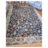 AREA RUG 132 X 91