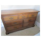 NICE DRESSER 56 X 20 X 33