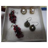 3 PAIRS OF VINTAGE EARRINGS