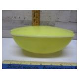 PYREX SQUARE YELLOW DISH