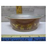 PYREX SMALL CASSEROLE DISH