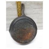 LODGE CAST IRON FRYING PAN
