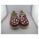 GENTLY USED STARS & STRIPES CANVAS SHOES SIZE 9