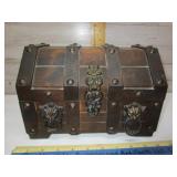 JEWELRY BOX WITH JEWELRY