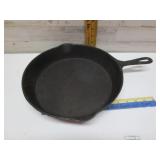 CAST IRON FRYING PAN