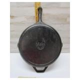 LODGE CAST IRON FRYING PAN